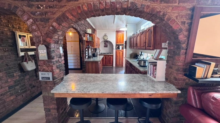 5 Bedroom Property for Sale in Royldene Northern Cape